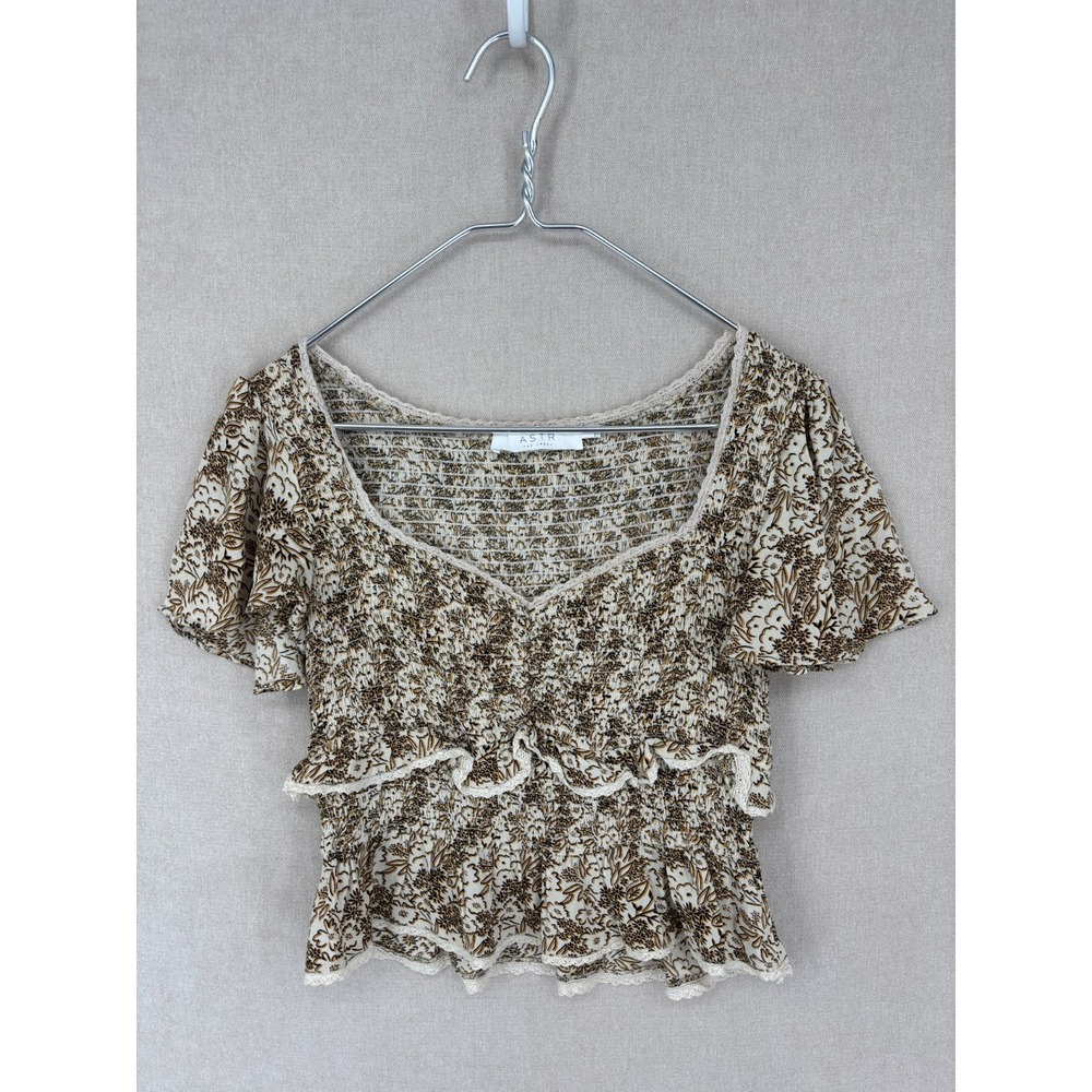 ASTR the Label Blouse L Brown Floral Smocked Croppedโ Ruffle Lace Trim
